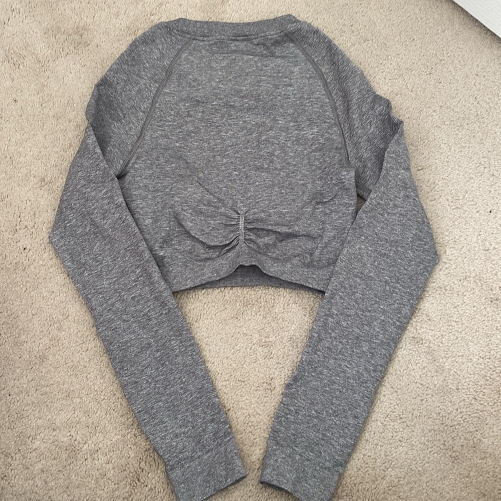Gymshark crop compression top - Picture 3 of 4